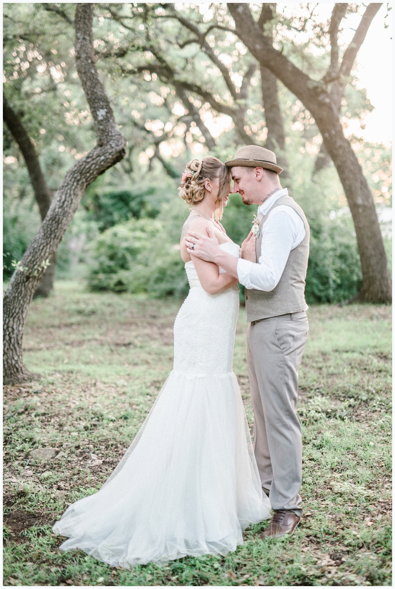 joslyn-holtfort-photography-wedding-the-inn-at-wild-rose-hall-austin-texas_0029