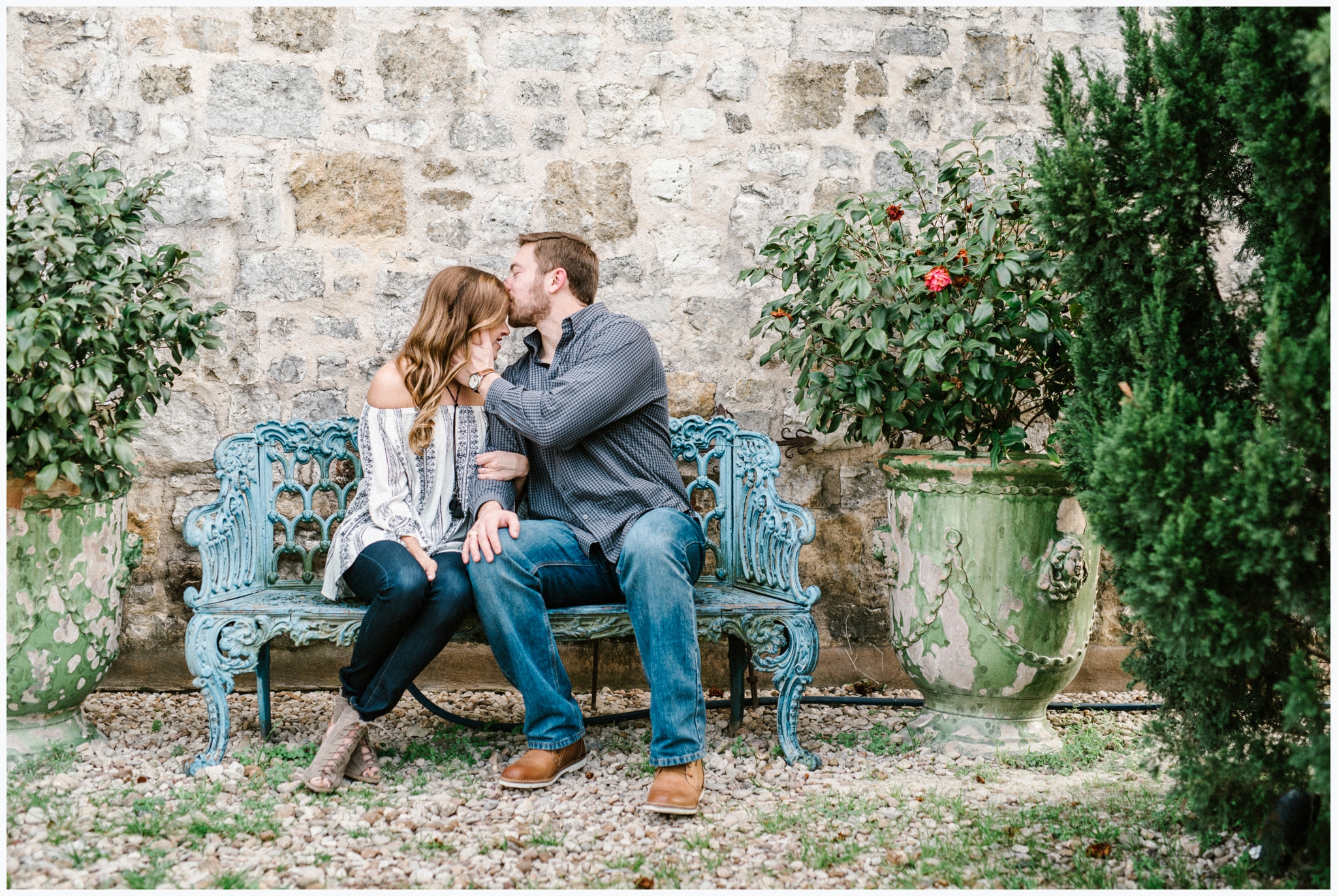 joslyn-holtfort-photography-engagement-session-le-san-michele-buda-texas_0004
