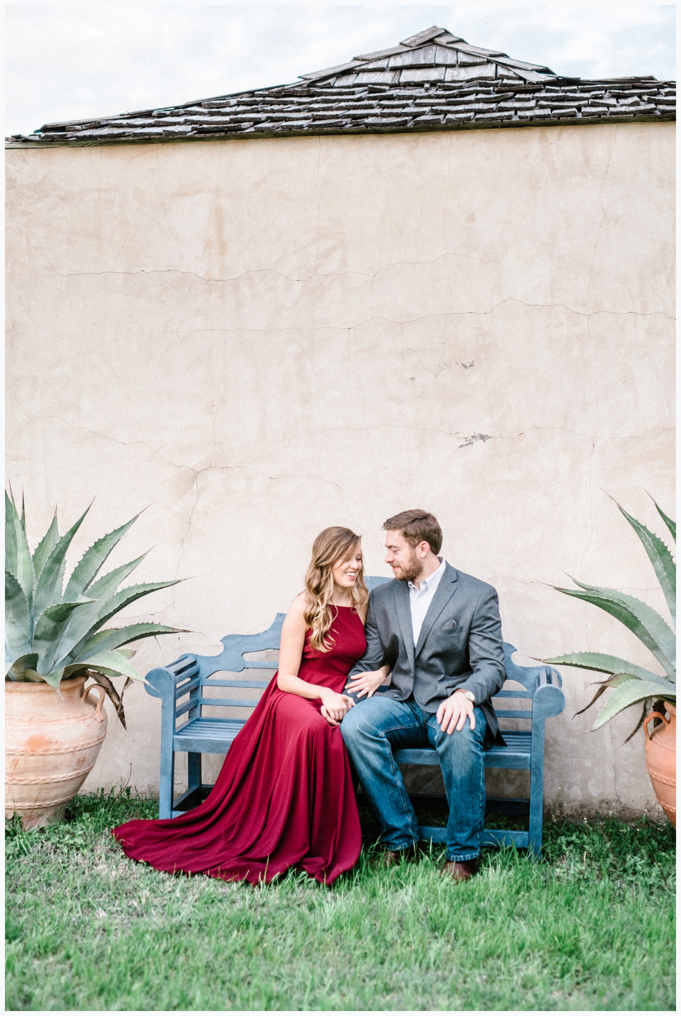 joslyn-holtfort-photography-engagement-session-le-san-michele-buda-texas_0013