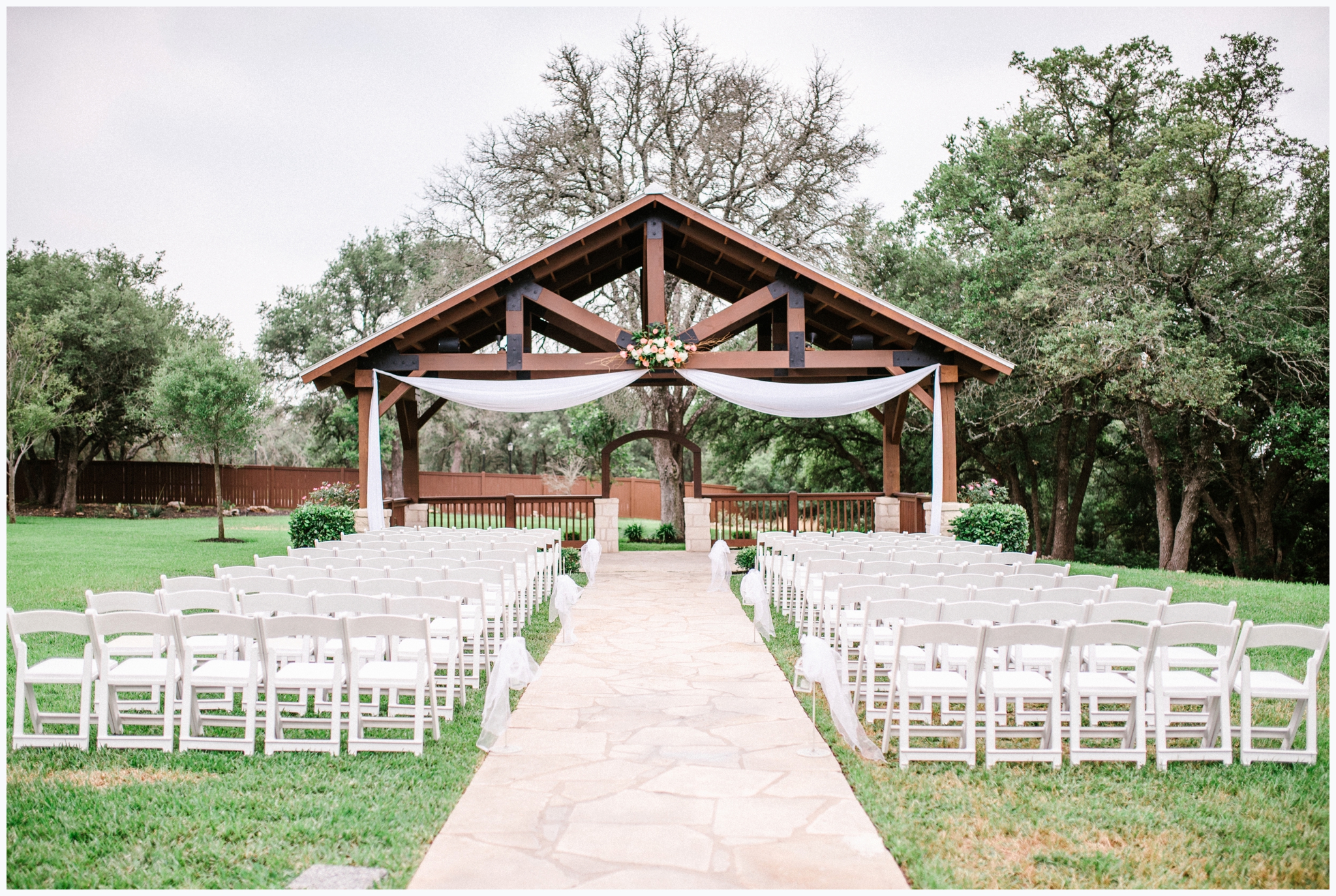 joslyn-holtfort-photography-austin-texas-wedding-the-union-on-eighth-georgetown_0002
