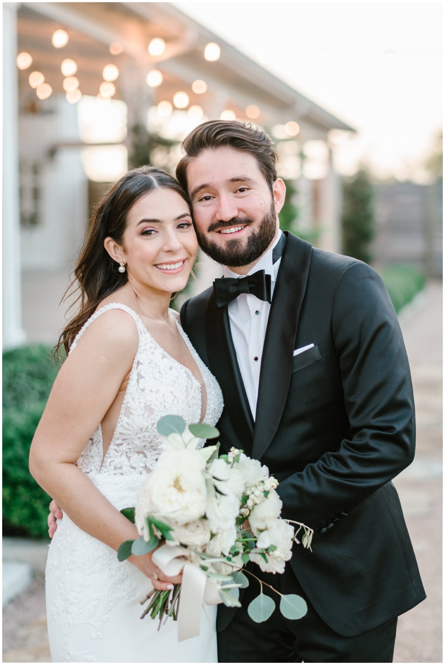 Fall wedding in Montgomery, Texas by Joslyn Holtfort Photography