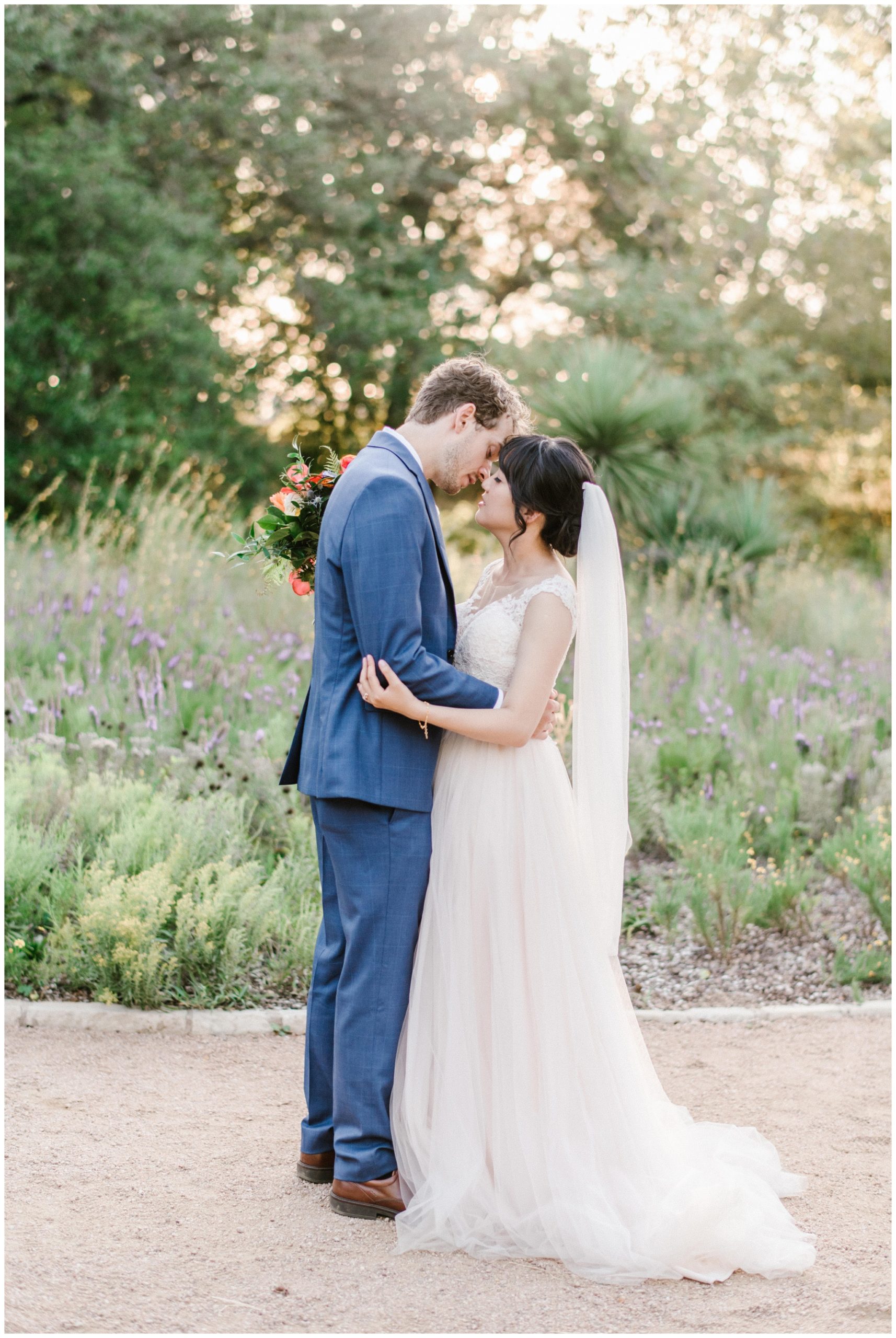 Outdoor newlywed photo inspiration, Austin Texas, Joslyn Holtfort Photography